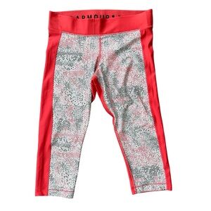 Under Armour | HeatGear Compression Capri Tights | Snakeskin/Pink | Size XL